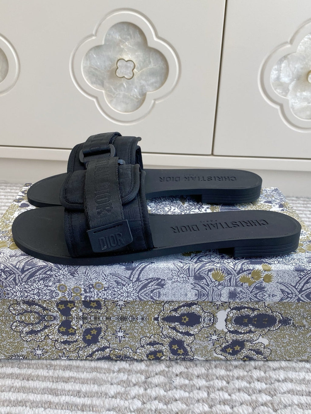 CD 26s Flat Slippers Black Canvas Rubber 648131