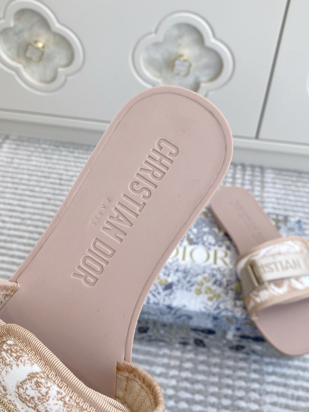 CD 26s Flat Slippers Nude Pink Canvas Rubber 648132