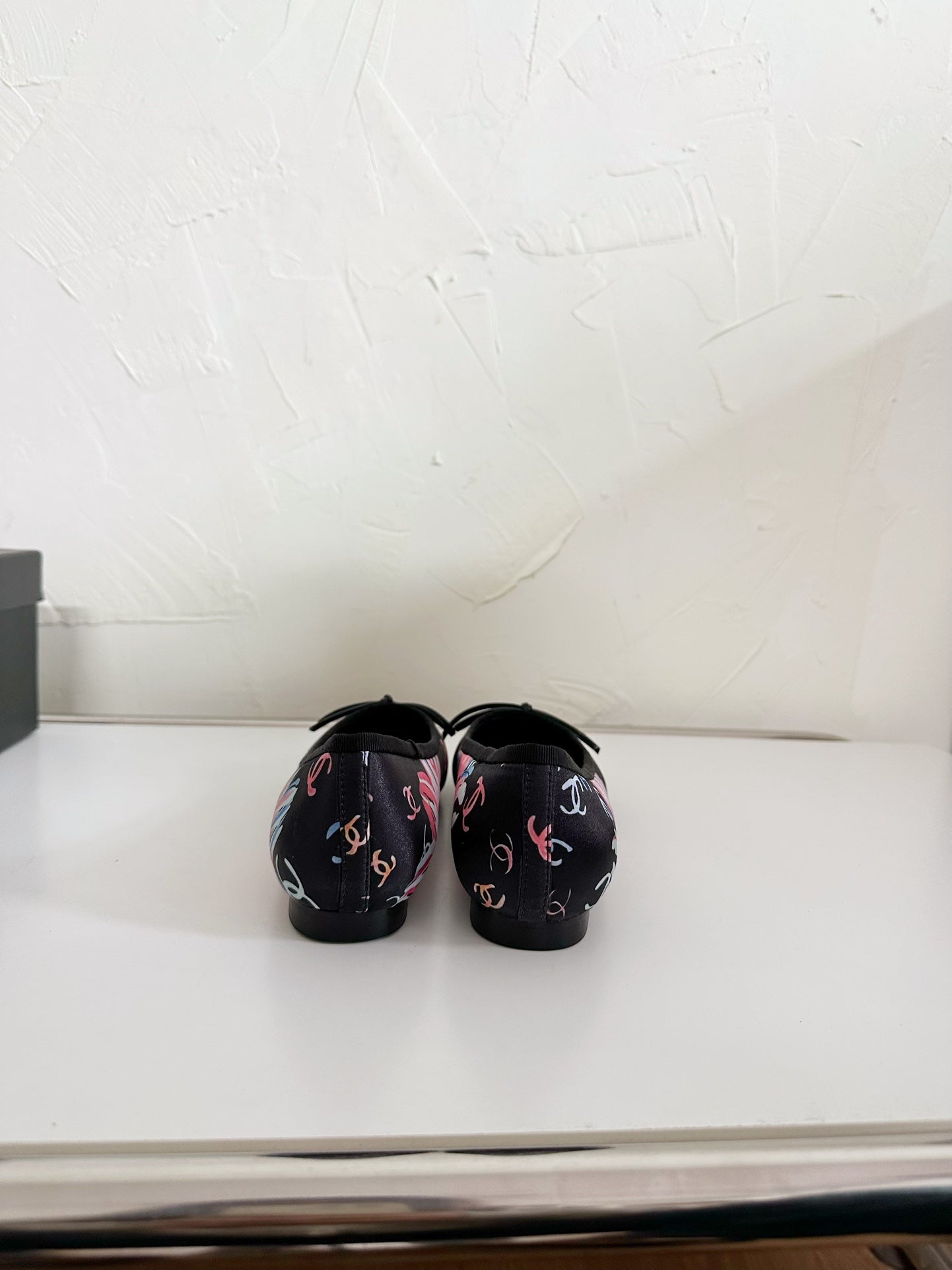 Ballet Flats White Cloth Black Patent Calfskin