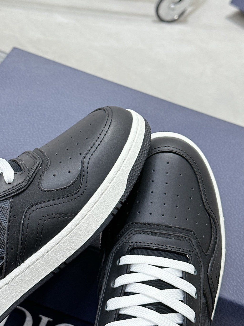 CD B27 Low-Top Sneaker 30mm In Black Calfskin 100817