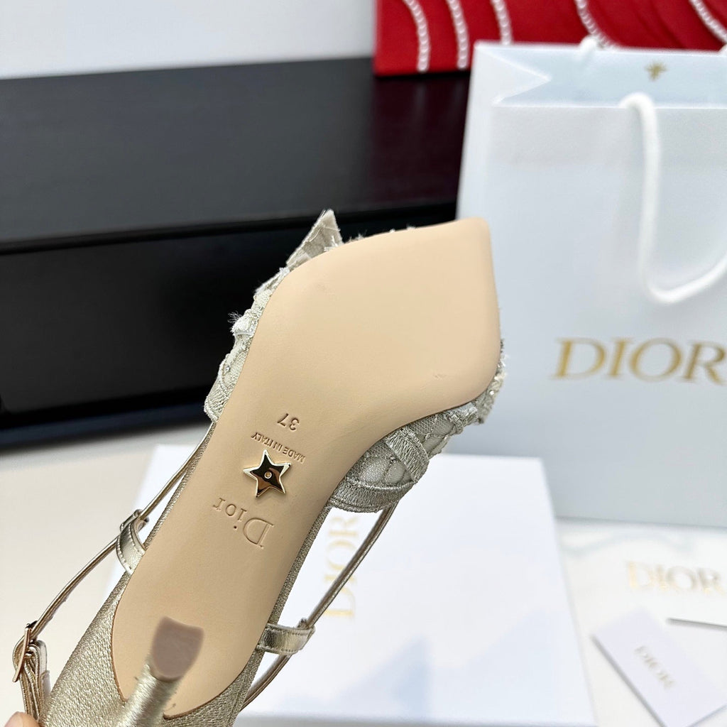 DIOR 26S POINTED TOE HEELED SANDALS 85MM IN BEIGE FABRIC WITH PEARL BOW