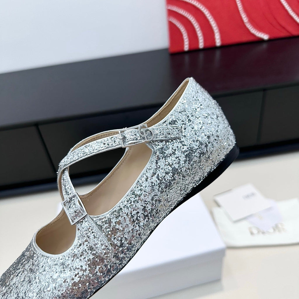 DIOR 26S BALLET FLAT IN SILVER LAMINATED LAMBSKIN AND GLITTER