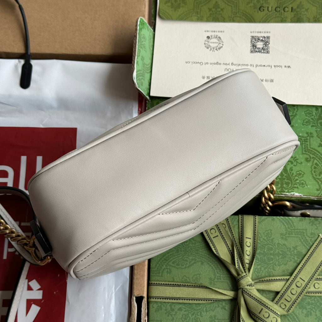 gg marmont mini 18cm zip top cream calfskin gold hardware