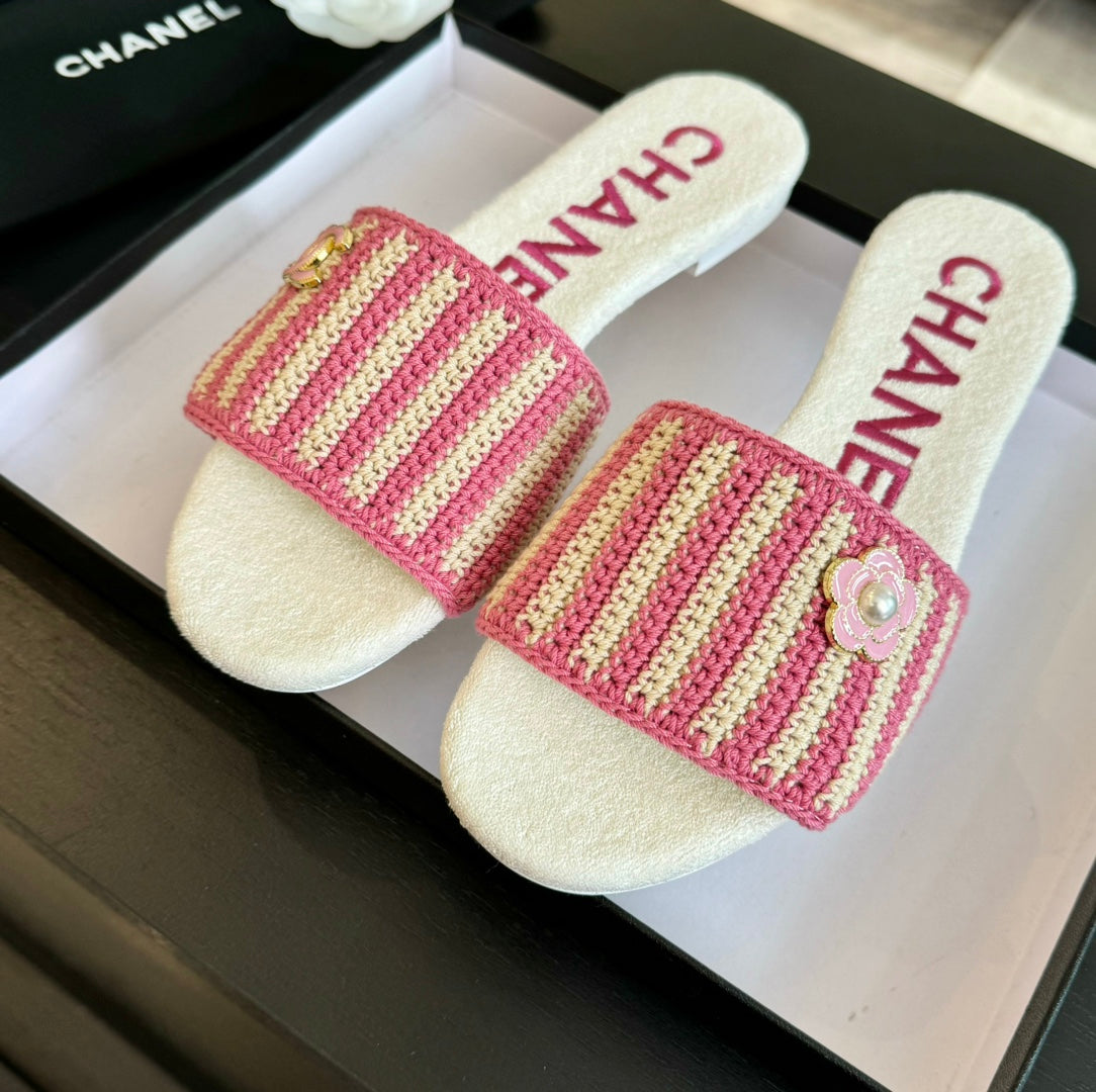 Double C Sheepskins Knit Slippers White Pink