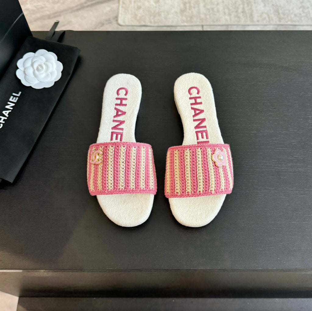 Double C Sheepskins Knit Slippers White Pink