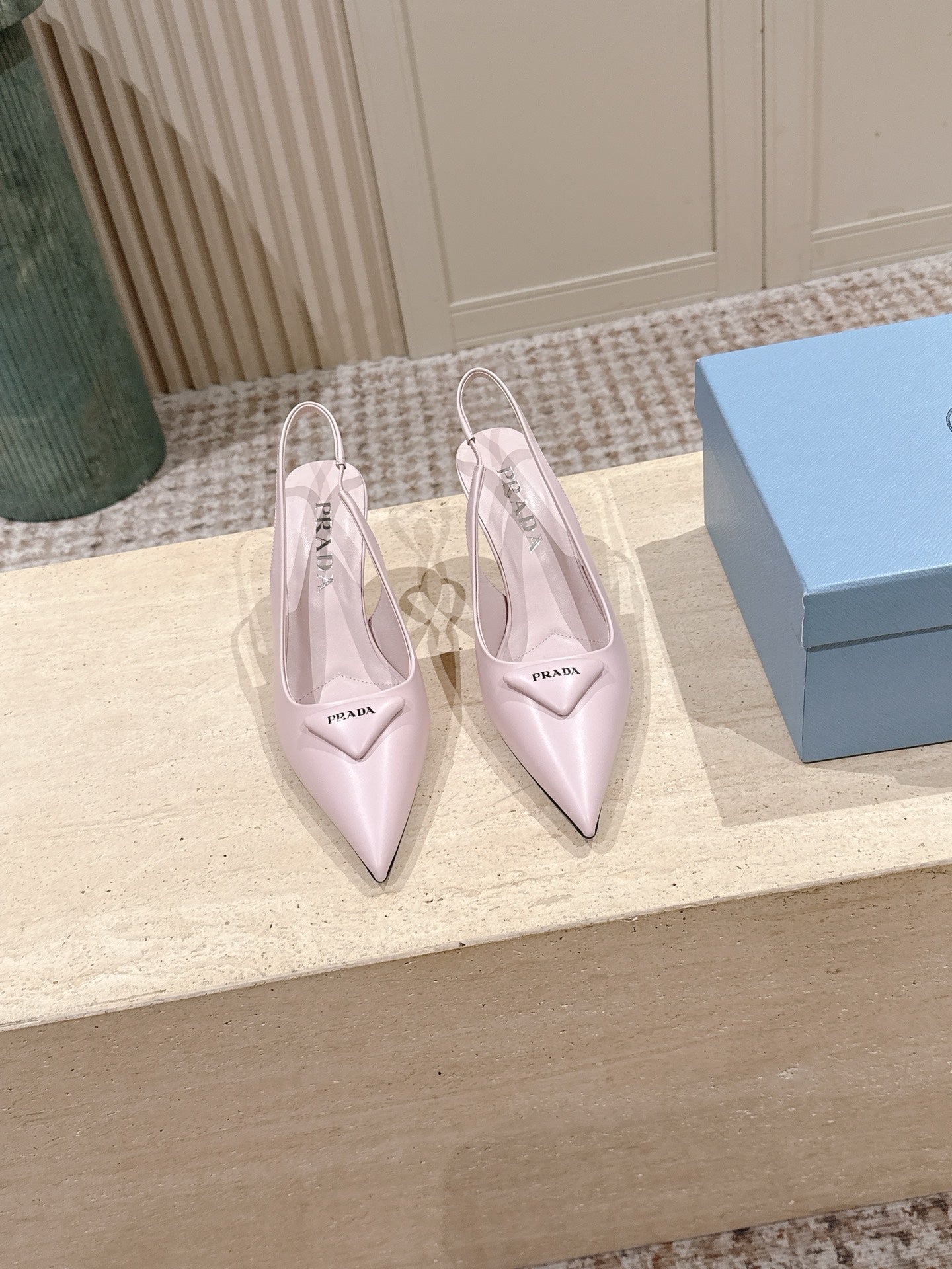 PRADA 26S POINTED-TOE SLINGBACK HEELS 75MM IN LIGHT PINK SHINY CALFSKIN