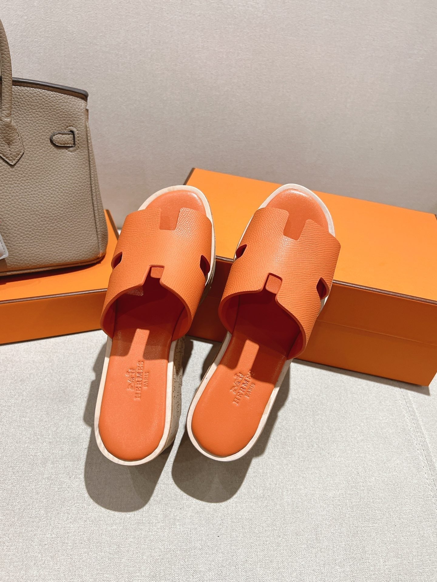 HM 25S HIGH WEDGE SANDALS IN ORANGE LAMBSKIN STYLE 4