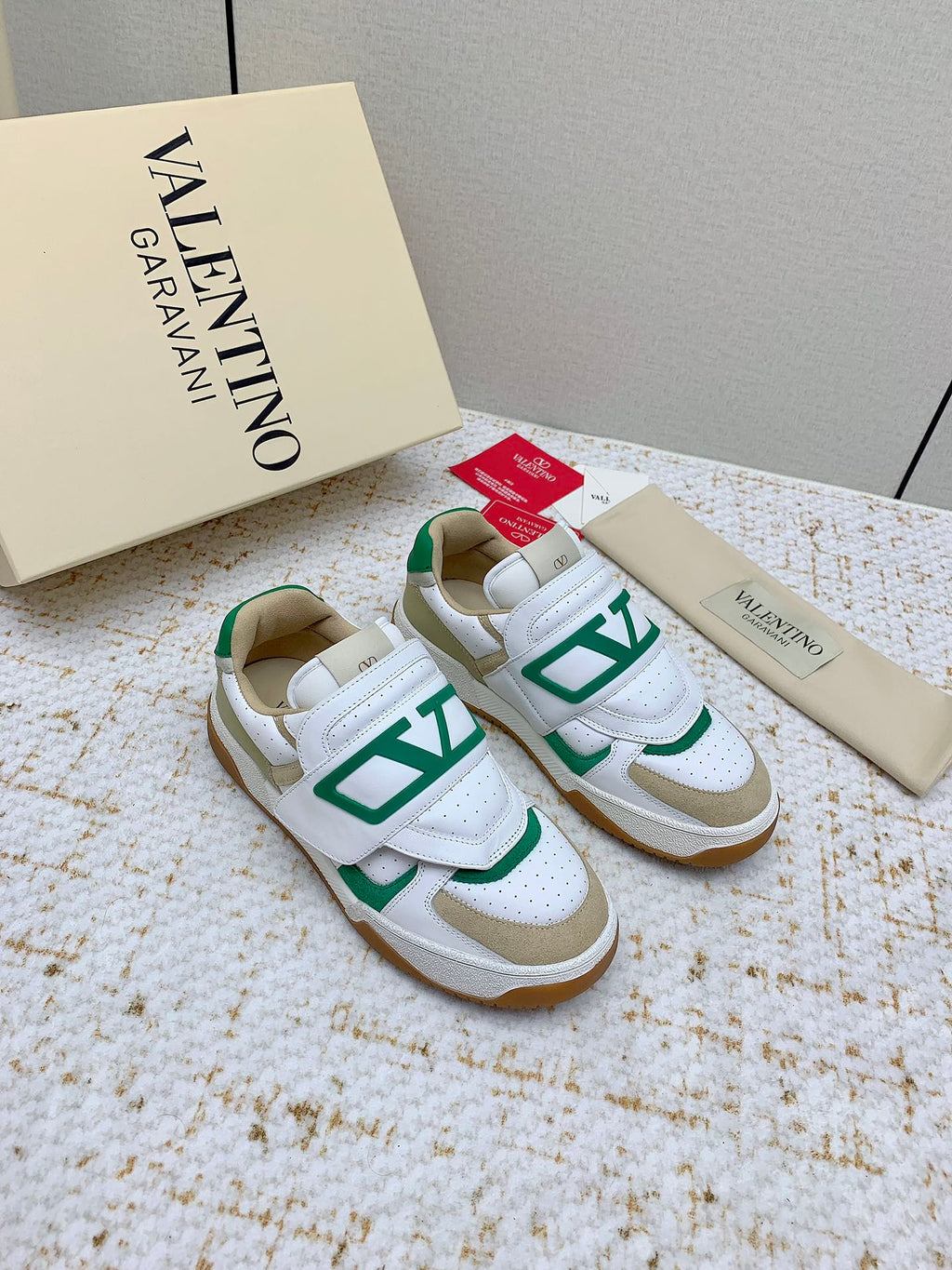 VT 25 Joy Play Low Top Sneaker White Green Cowhide 331682