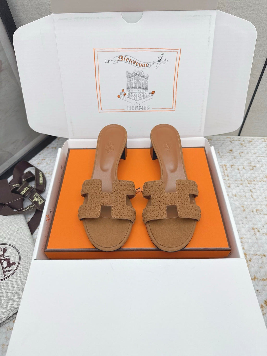 HM 26ss Oran Sandals 50 Brown Suede Sheepskin 625143