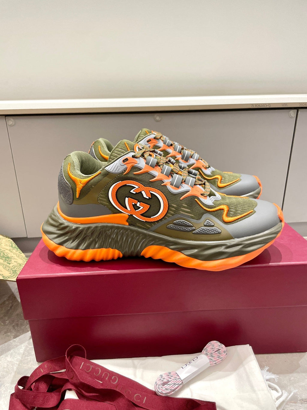 GG 26 Casual Sneakers Olive Green Orange Mesh Fabric 632855
