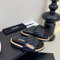 CC 26s Slippers Black Beige Sheepskin 627174