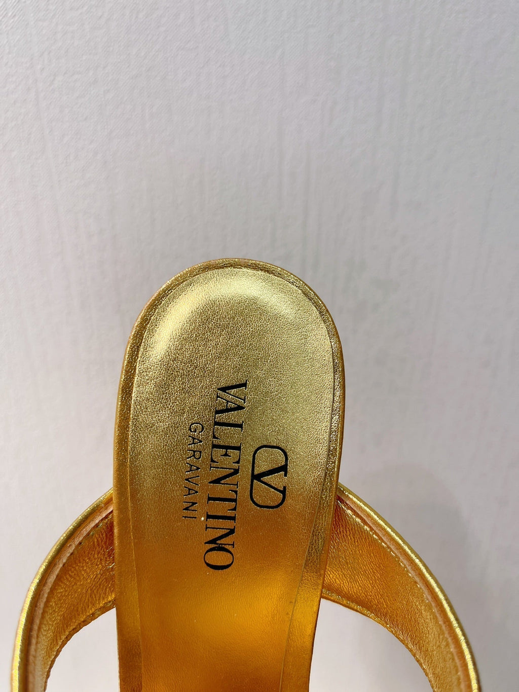 VT Heeled Sandal Gold Cowhide 292882