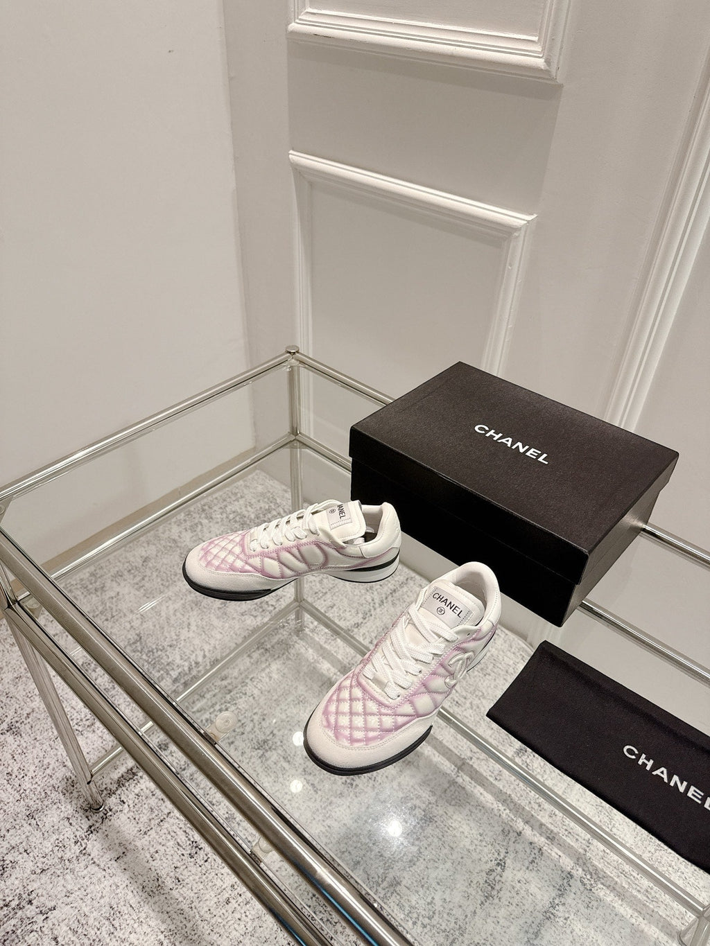 CASUAL SNEAKER IN WHITE AND PURPLE CALFSKIN