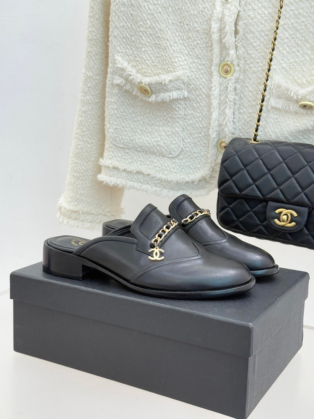 CC 26 Mule Black Calfskin 610015