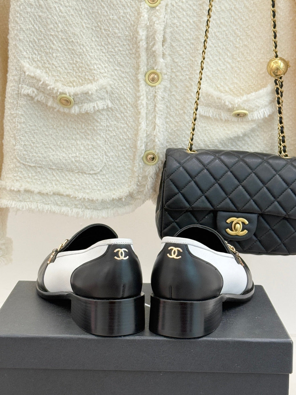 CC 26 Loafer Black mix White Calfskin 610019