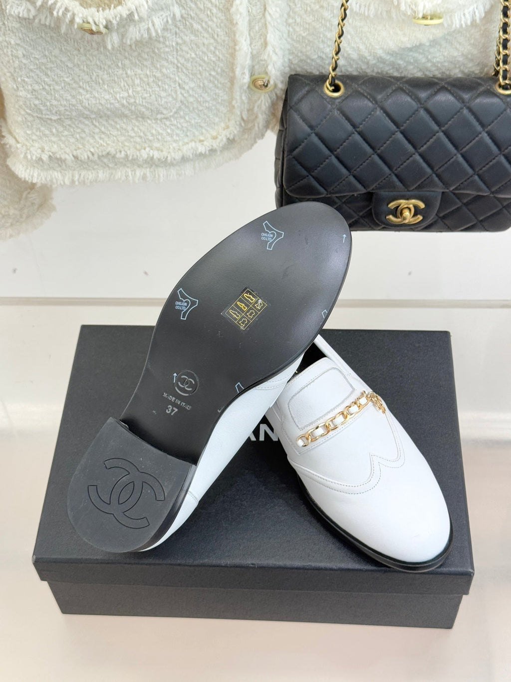 CC 26 Loafer White Calfskin 610017