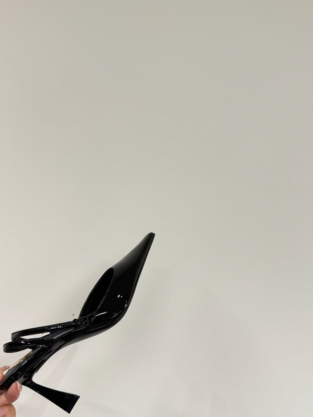 AIMÃ‰E SLINGBACK PUMPS IN BLACK GLOSSY LAMBSKIN