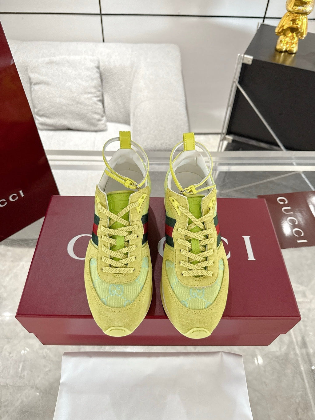 GC 2025 Re-Motion Sneaker Acid Green Suede Cowhide 292413