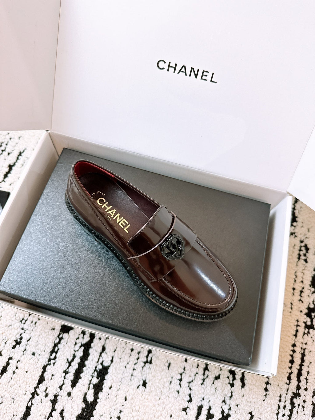 CC Moccasins 45mm In Burgundy Glossy Lambskin 144629