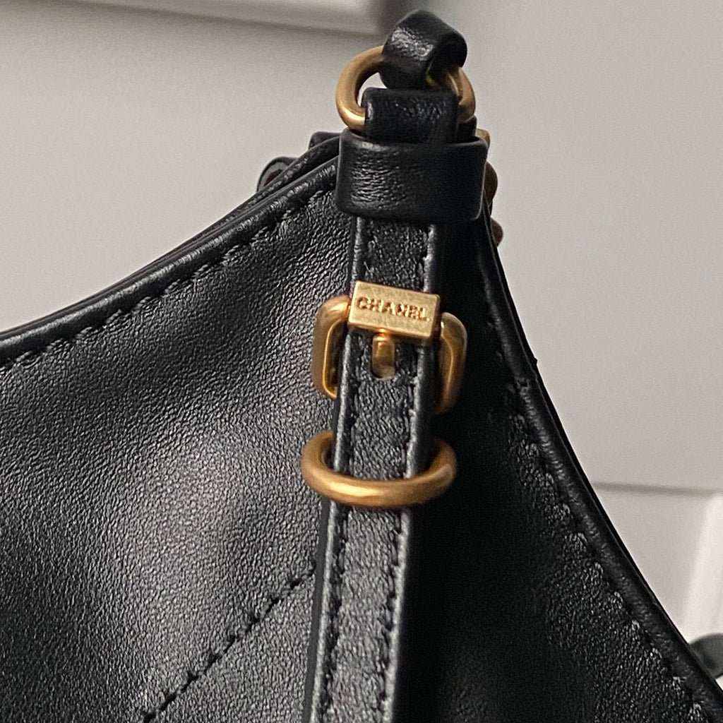 Chanel 2025 Bag 28cm Black Calfskin 318240