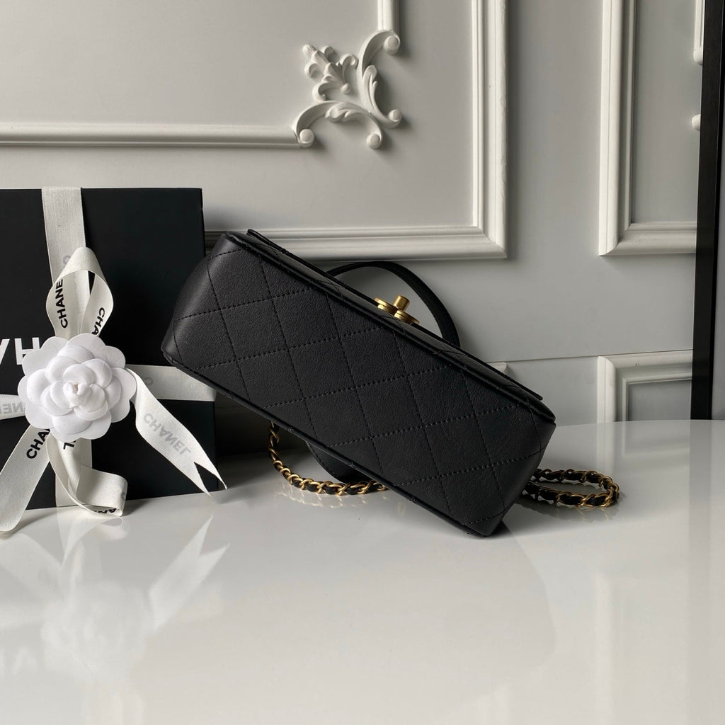 Chanel 2026 Trendy CC Flap Bag 25cm Black Calfskin 338857