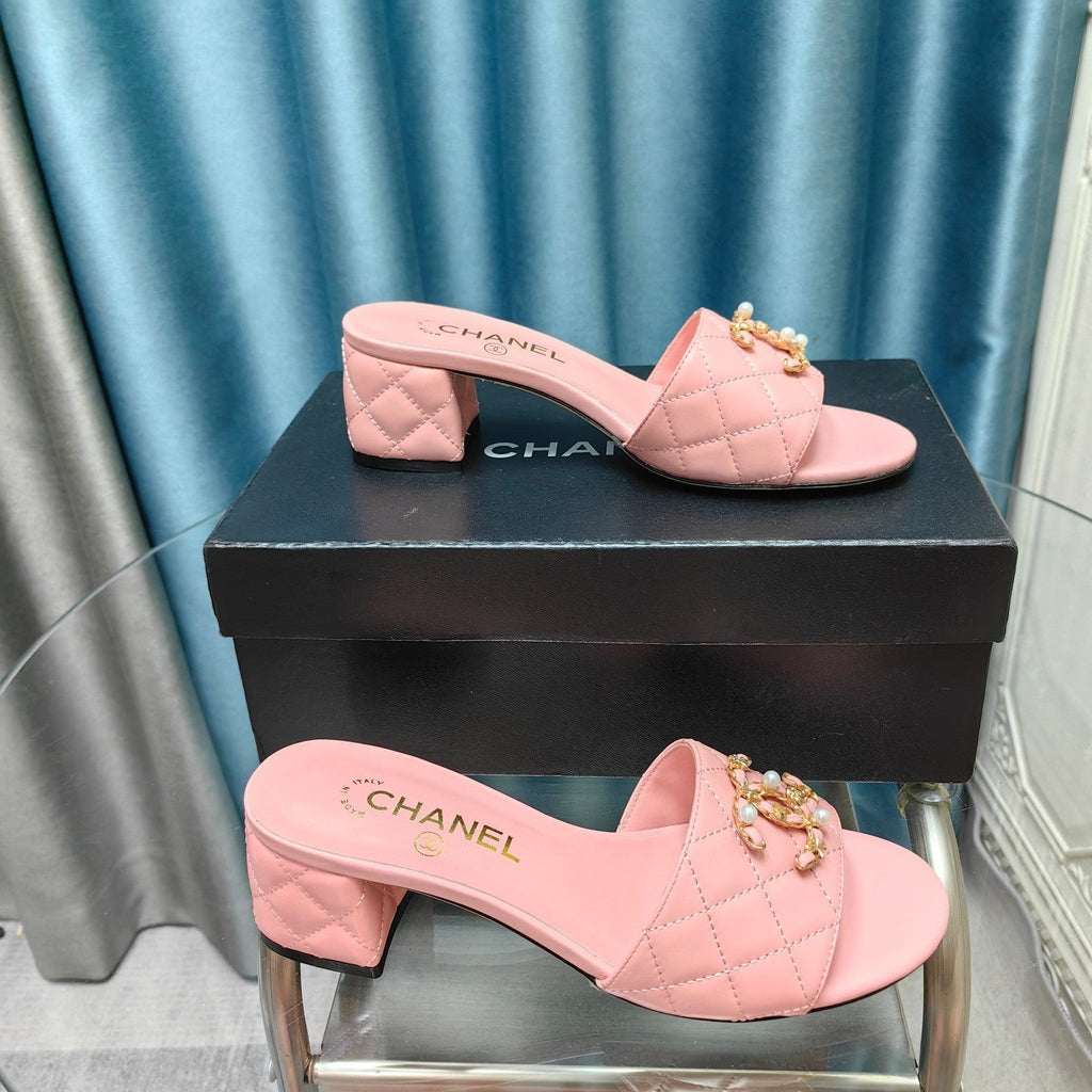 MULE SLIDE SANDAL IN LIGHT PINK LAMBSKIN