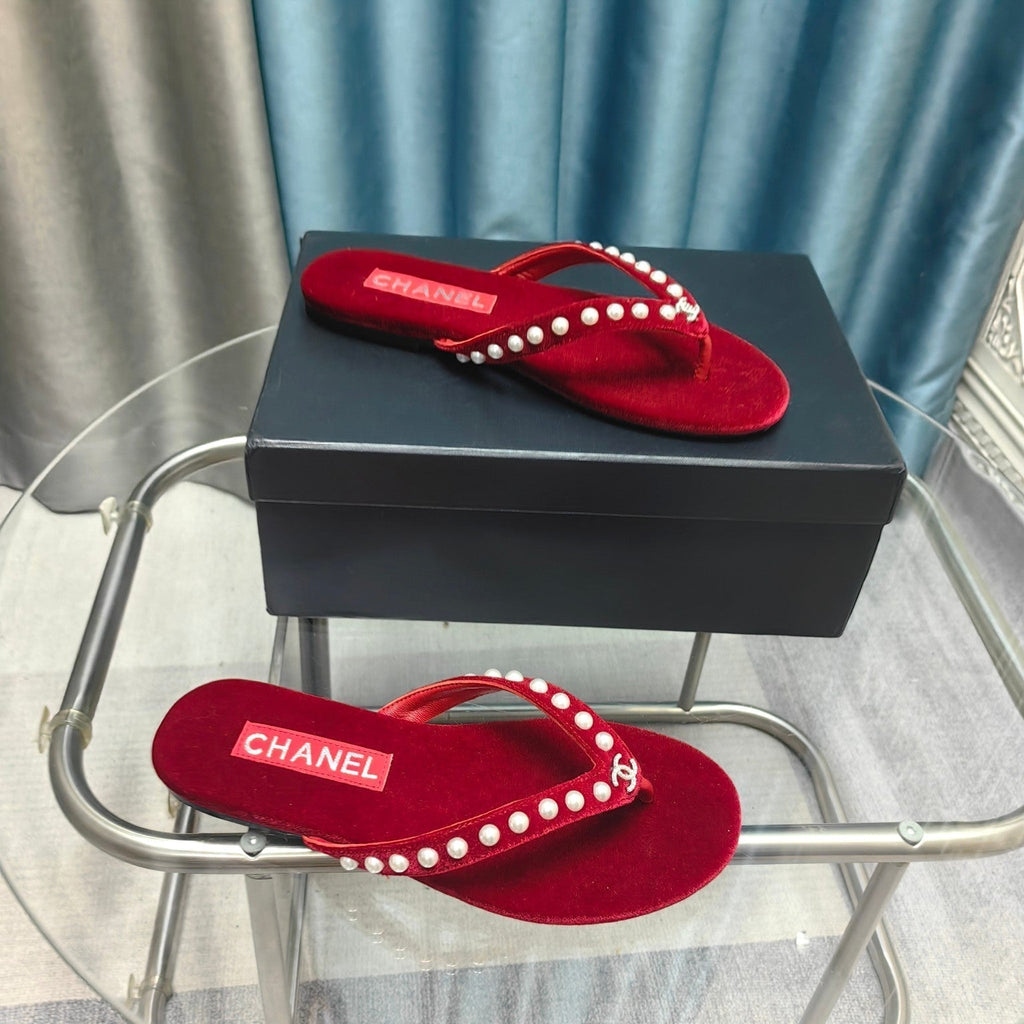 CC Thong Red Velvet Pearl
