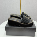 CC WEDGE SOLE SANDALS 25S IN BLACK FABRIC WITH LOGO
