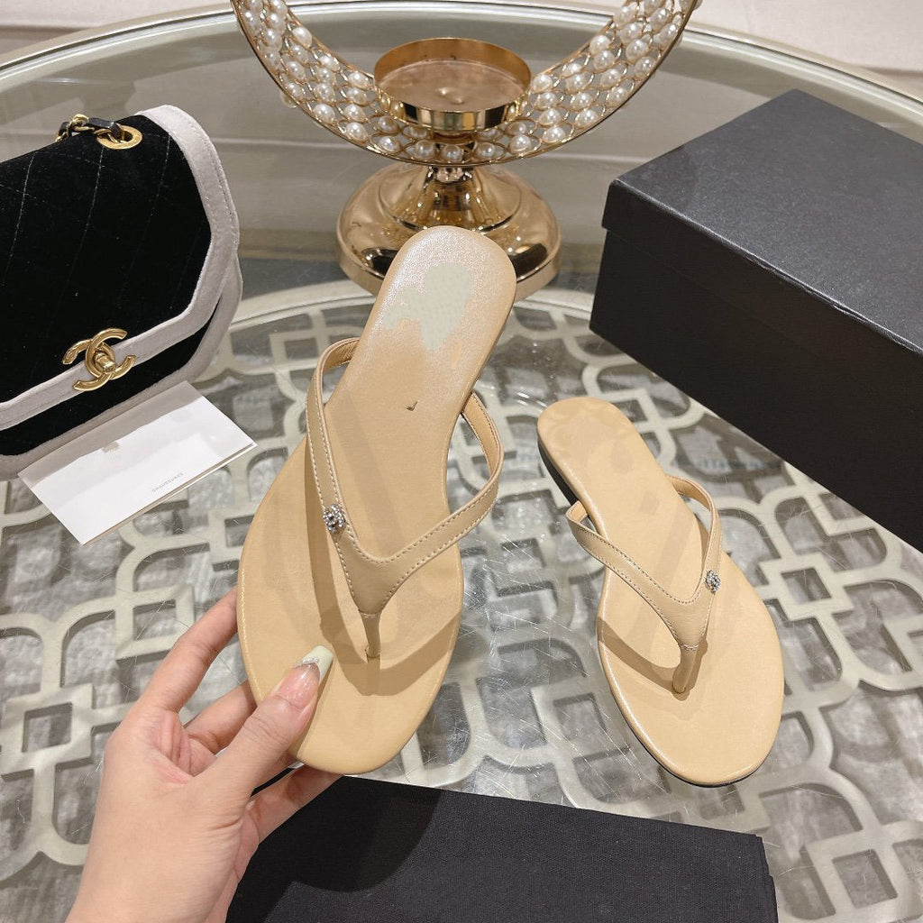 cc thongs beige silver calfskin silk