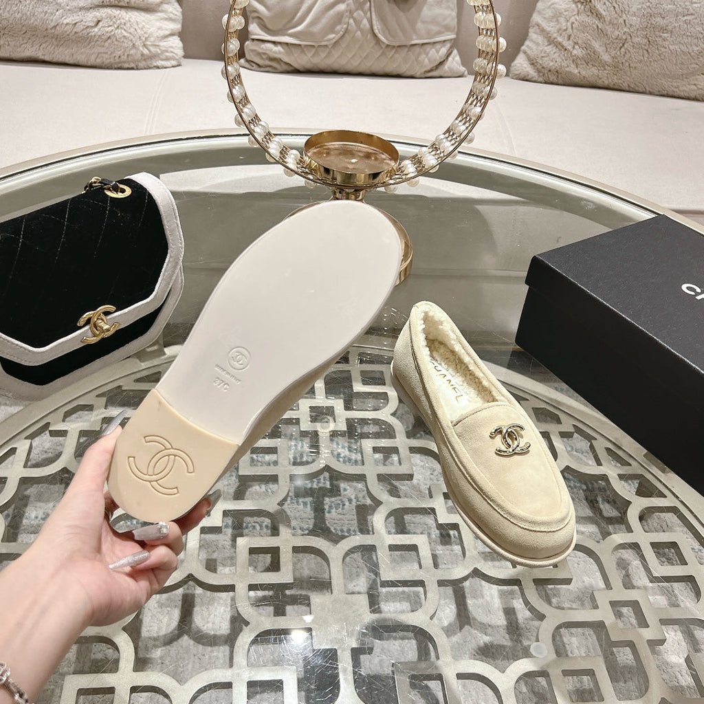 CC 25A Loafer Light Beige Sherpa Suede
