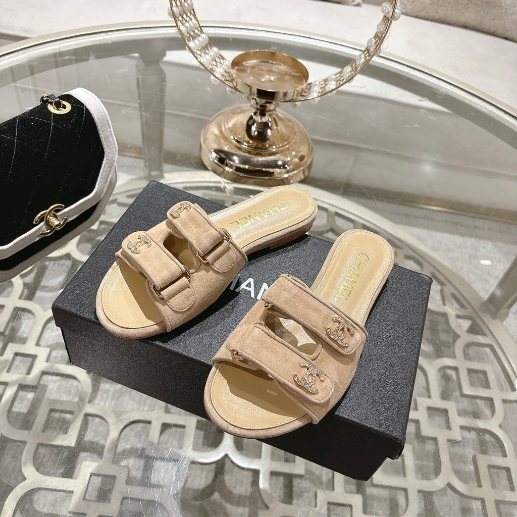 CC 26s Buckle Sandals Beige Suede Sheepskin 627078