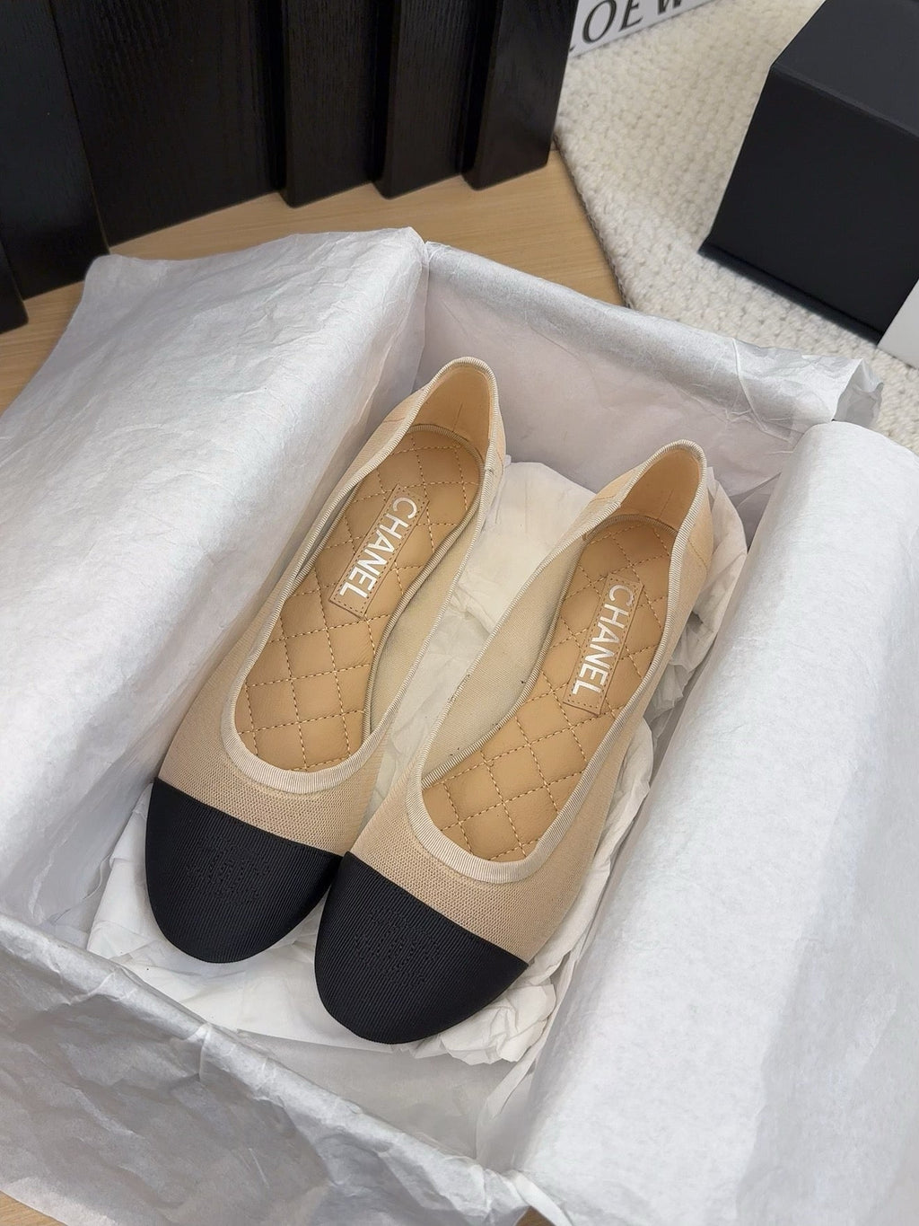 BALLET FLAT IN BLACK FABRIC AND BEIGE MESH