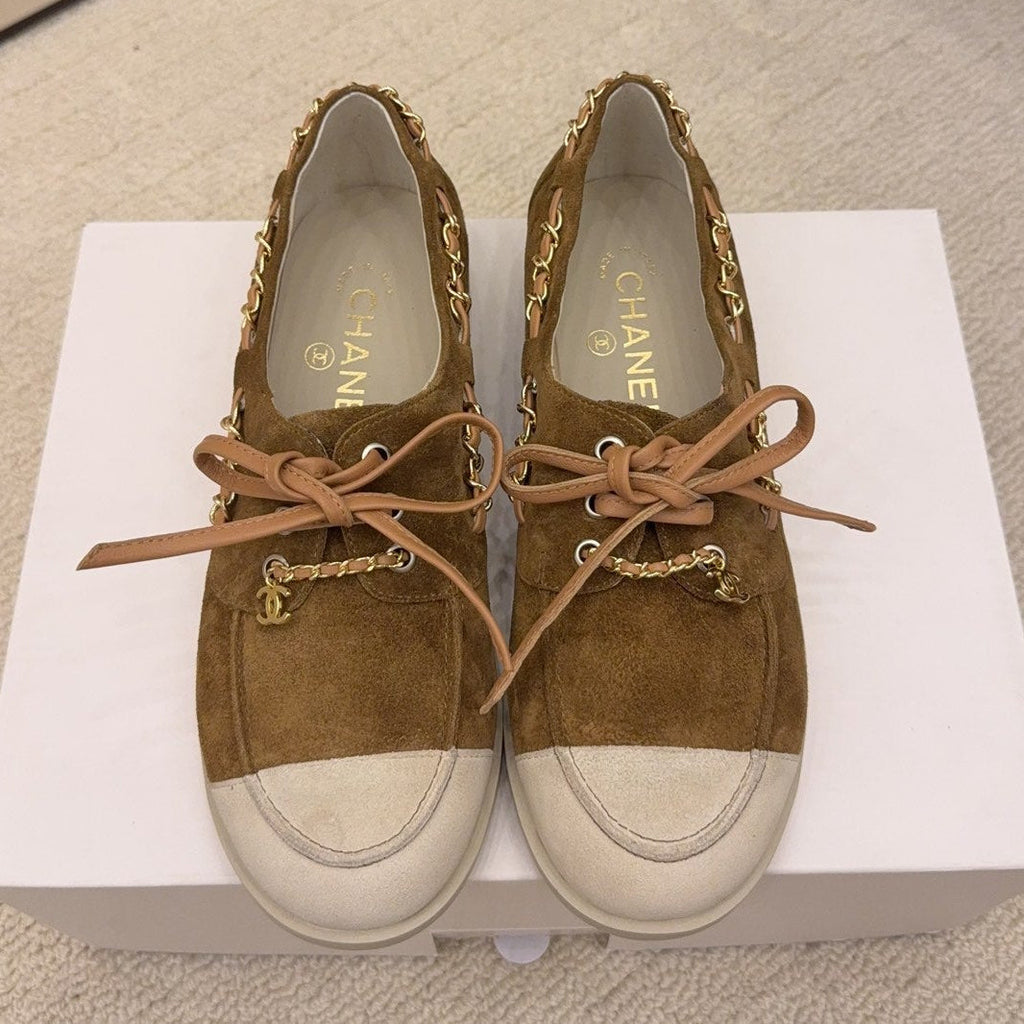 CC 26 Mocassin Loafer Brown Suede 588896