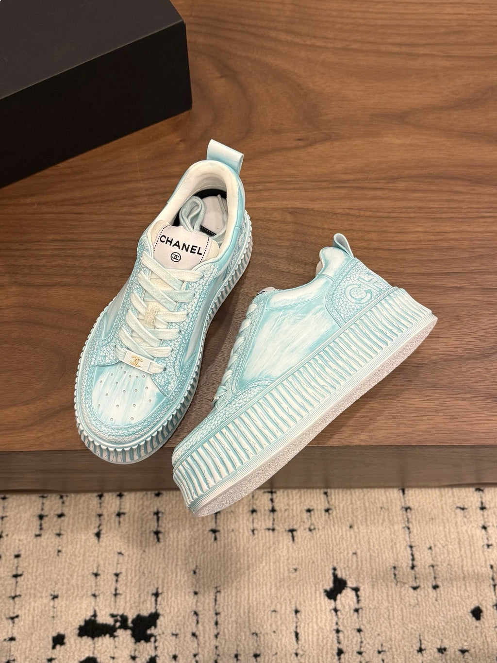 CC 26s Casual Sneaker Blue Pastel Leather 183619