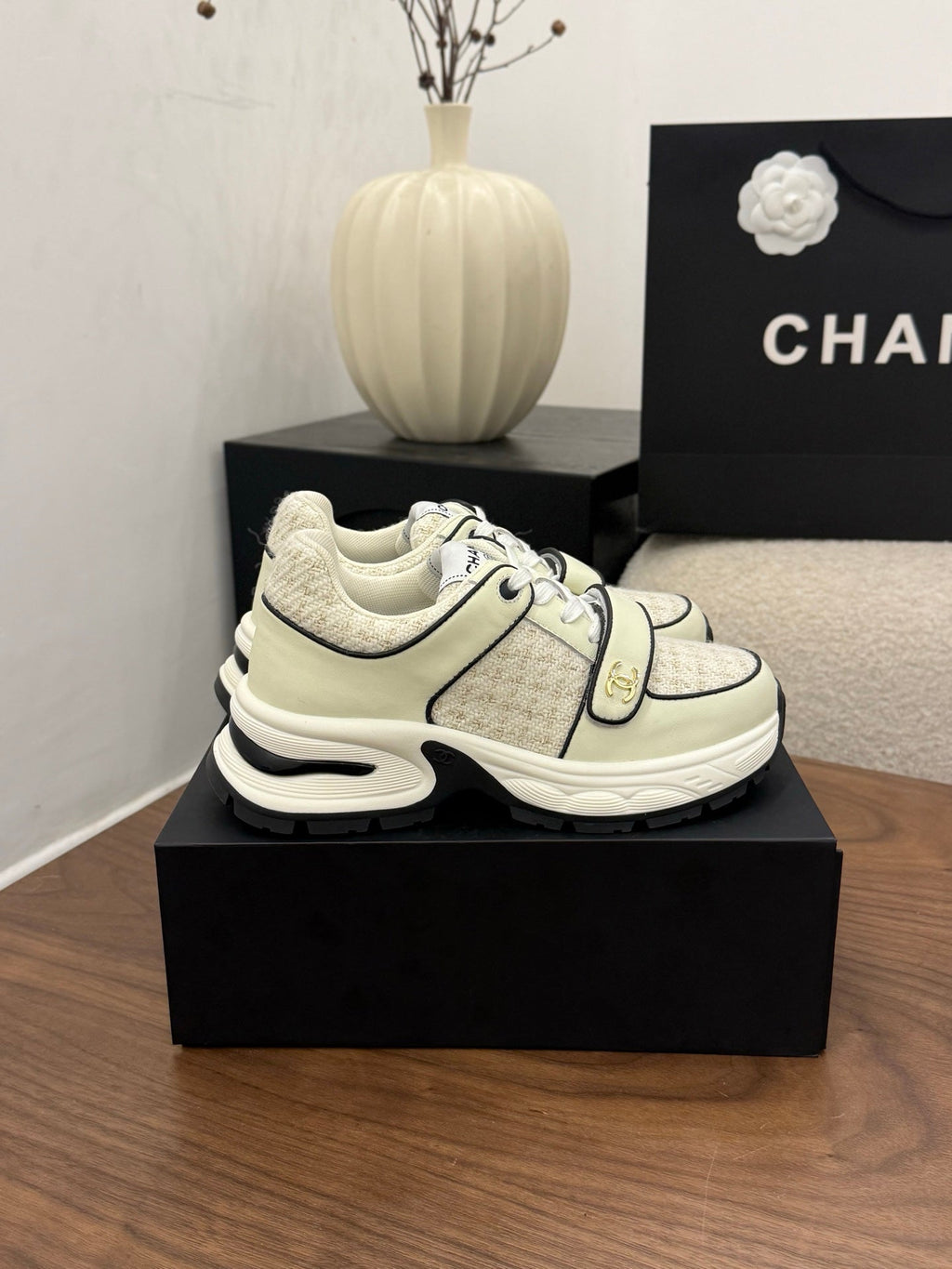 CC 26s Casual Sneaker Cream Tweed Leather 183603