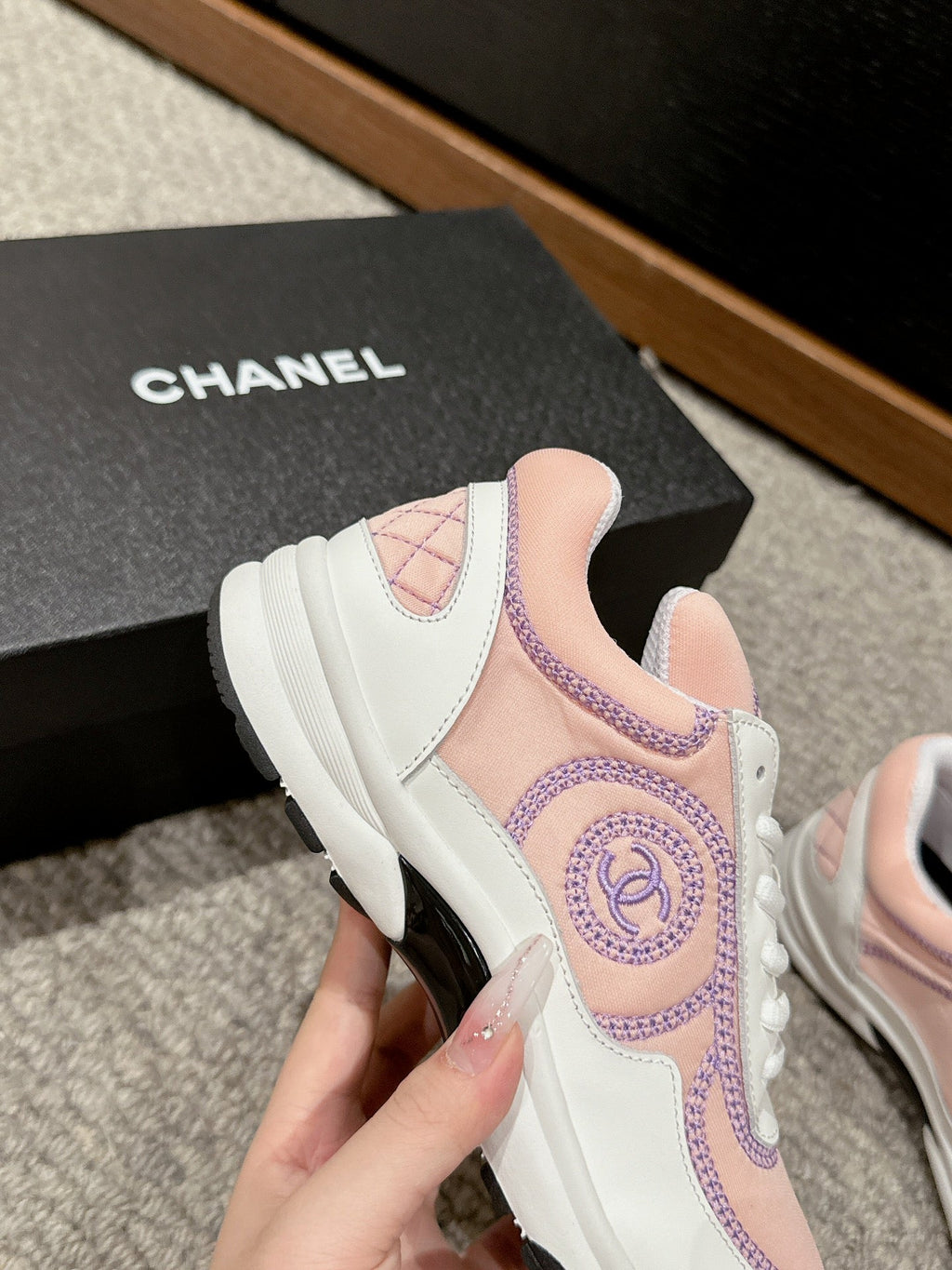 CLASSIC TRAINER IN LIGHT PINK MIX WHITE FABRIC