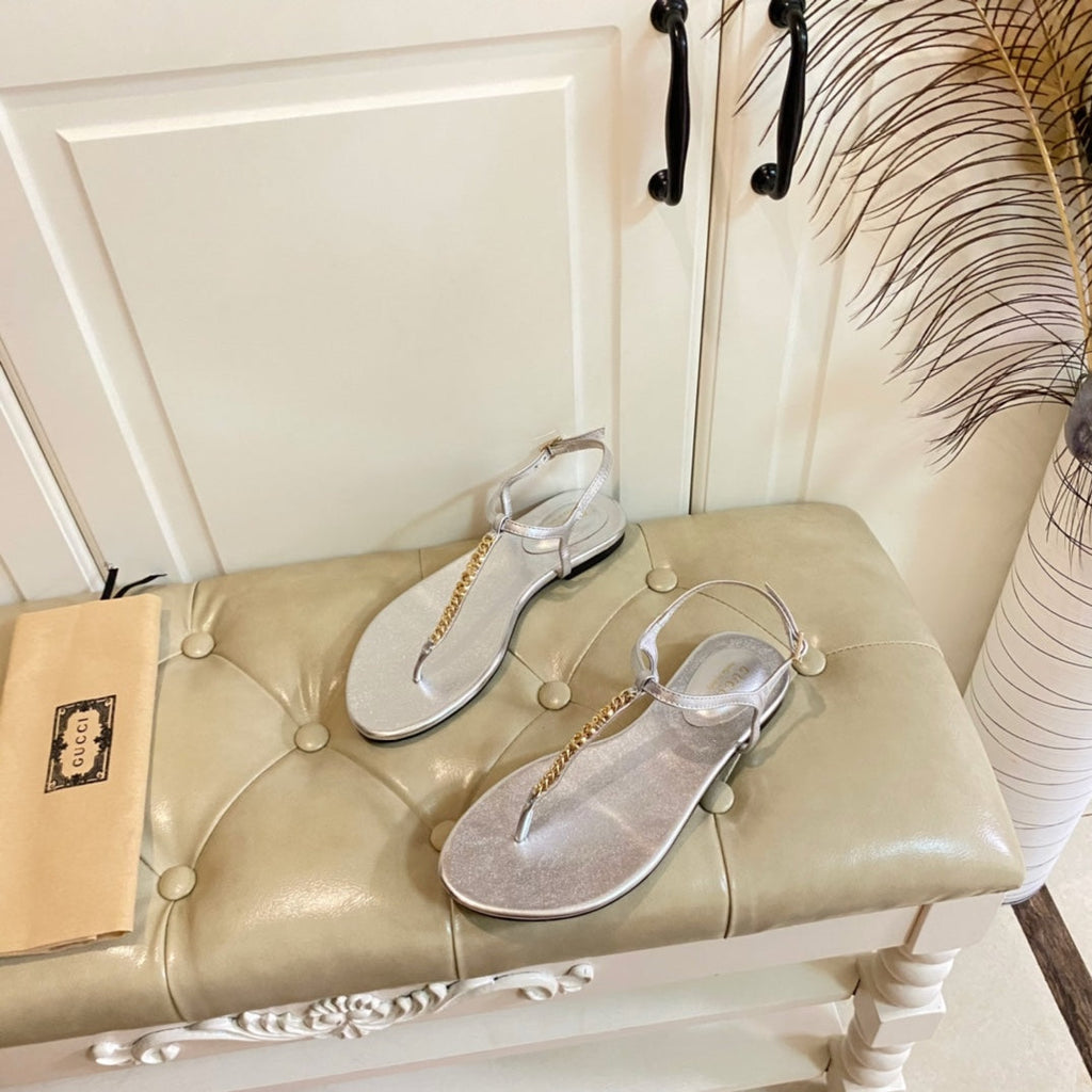 GG SIGNORINA THONG SANDALS IN SILVER SHEEPSKIN
