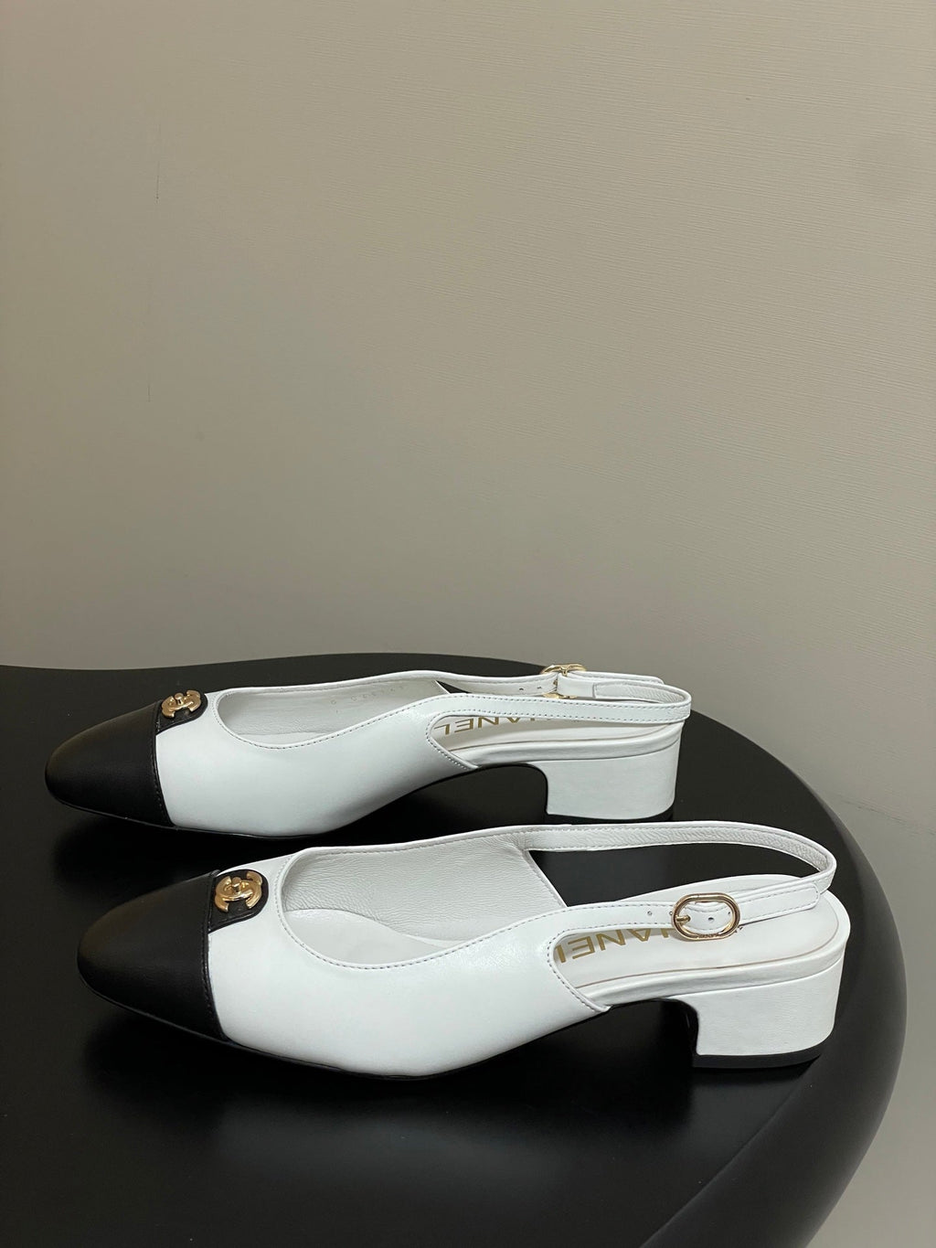 Chanel 25 Slingback 30mm White Black Lambskin 473214