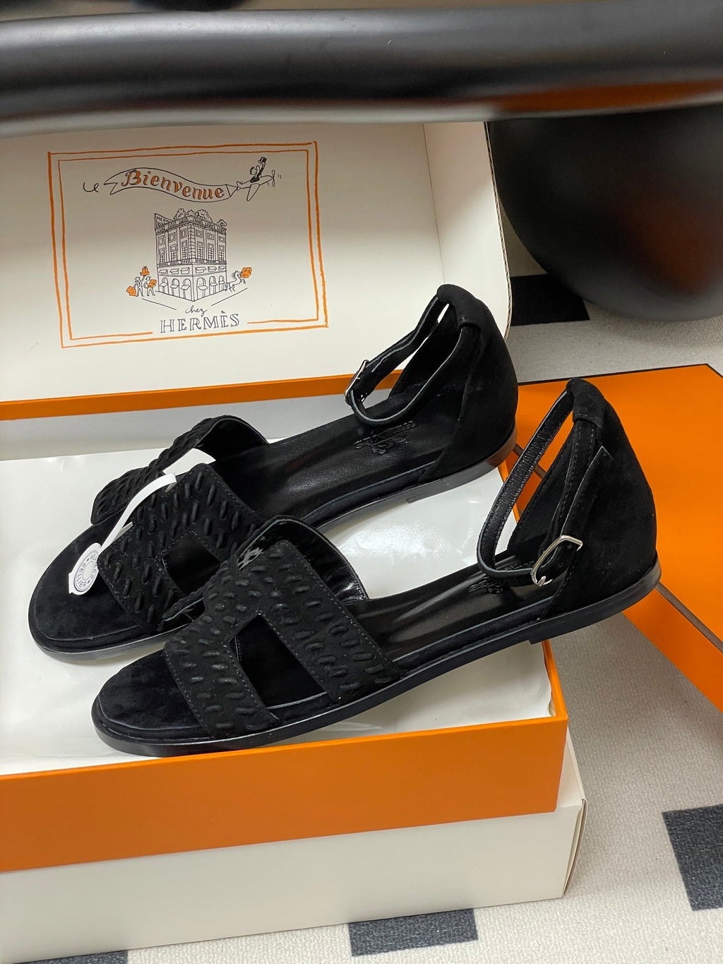 HM 25S SANTORINI SANDAL IN BLACK SUEDE AND LAMBSKIN