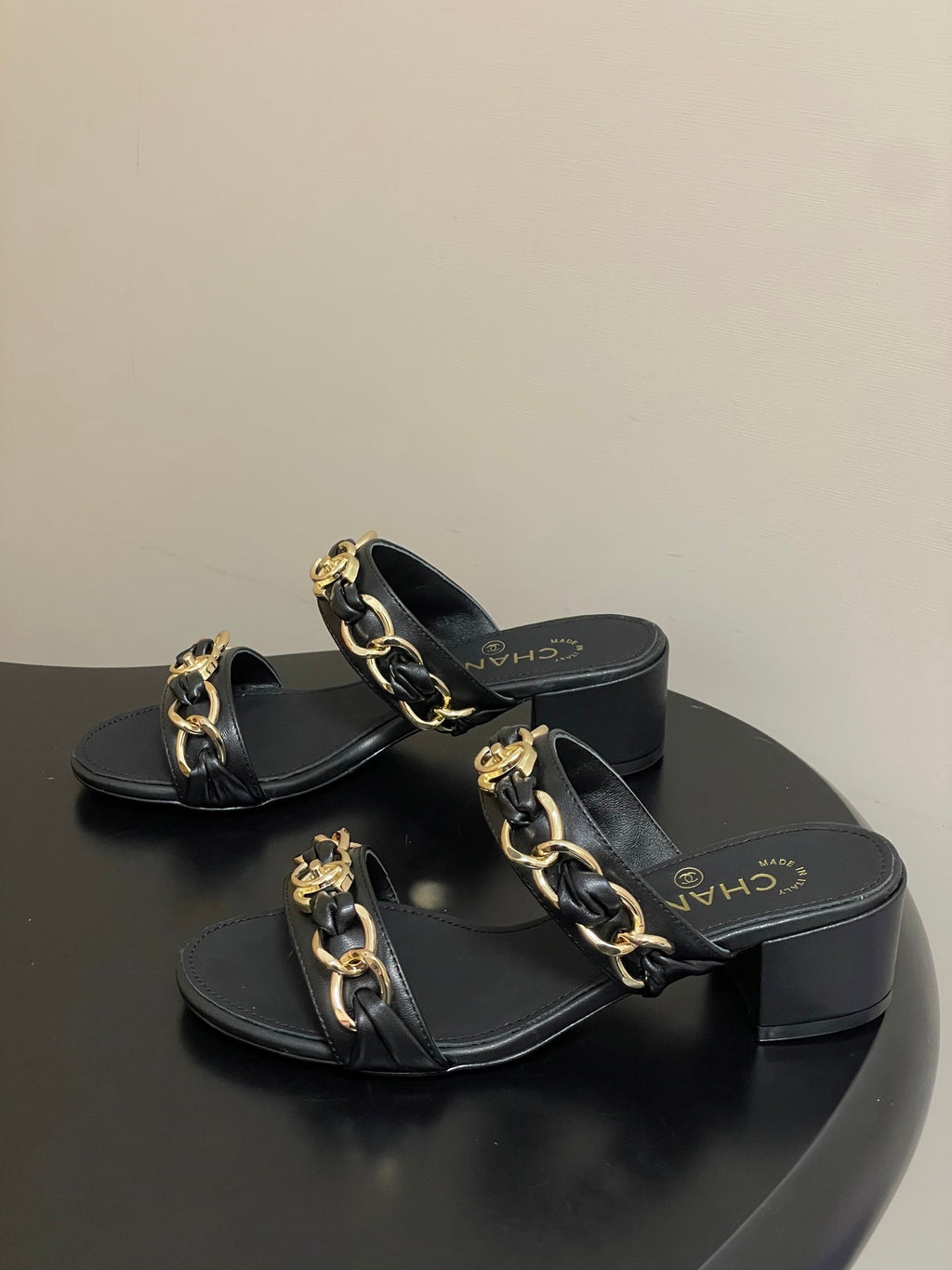 CC 26s Chunky Heels Sandals 55 Black Sheepskin 649471