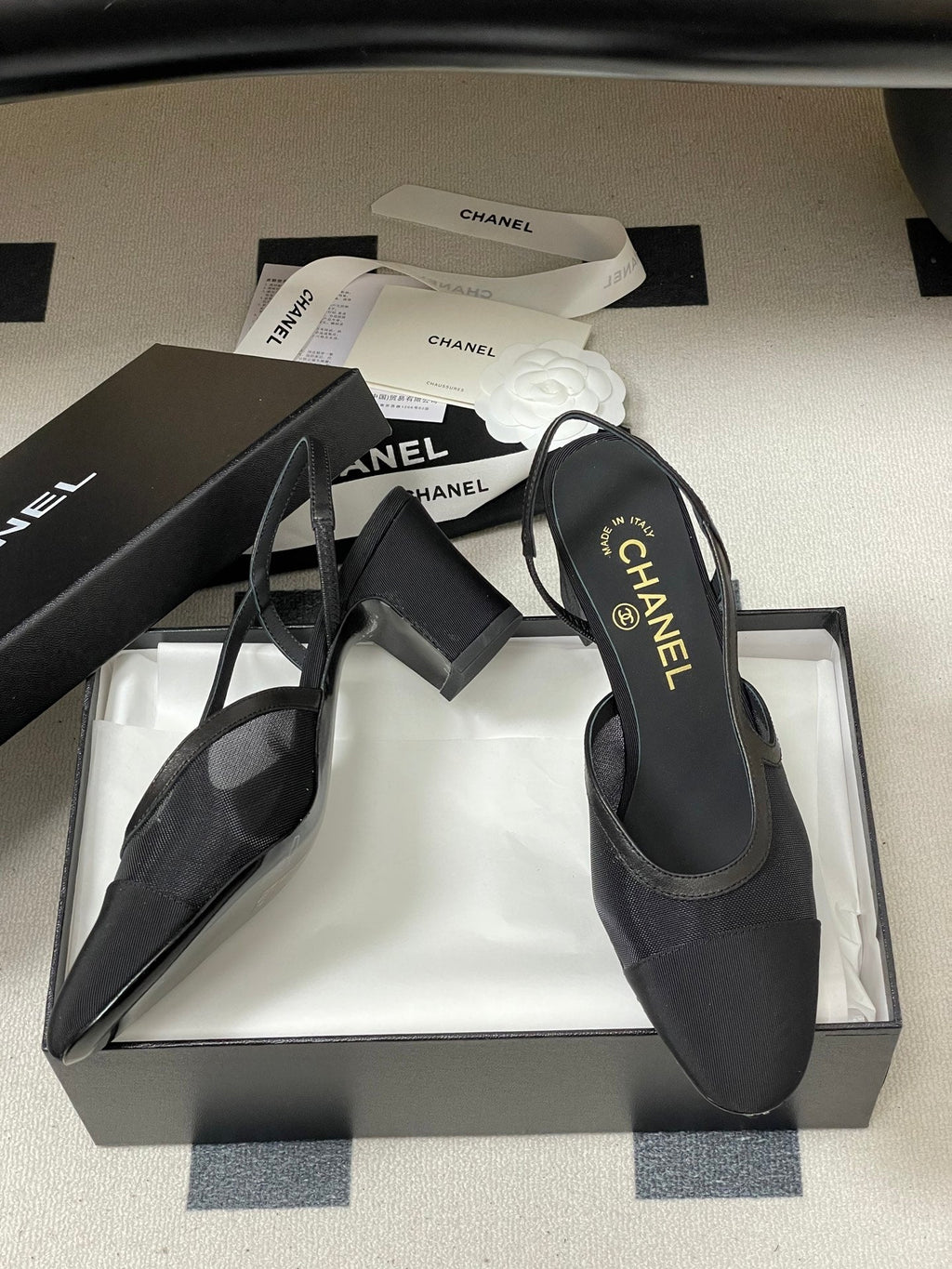 CC 26s Slingback  65 Black Mesh Fabric Sheepskin 649446