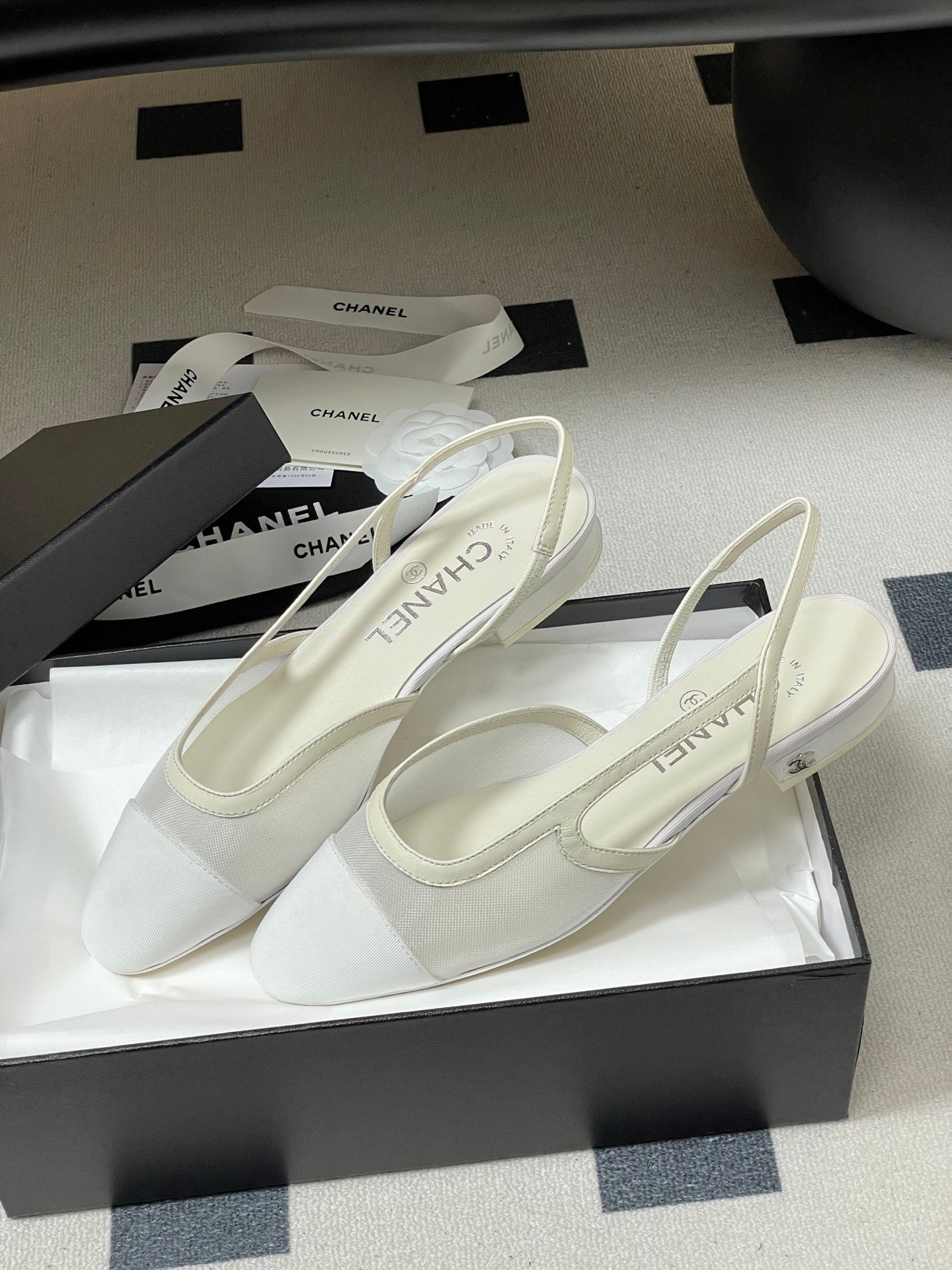 CC 26s Slingback White Mesh Fabric Sheepskin 649449