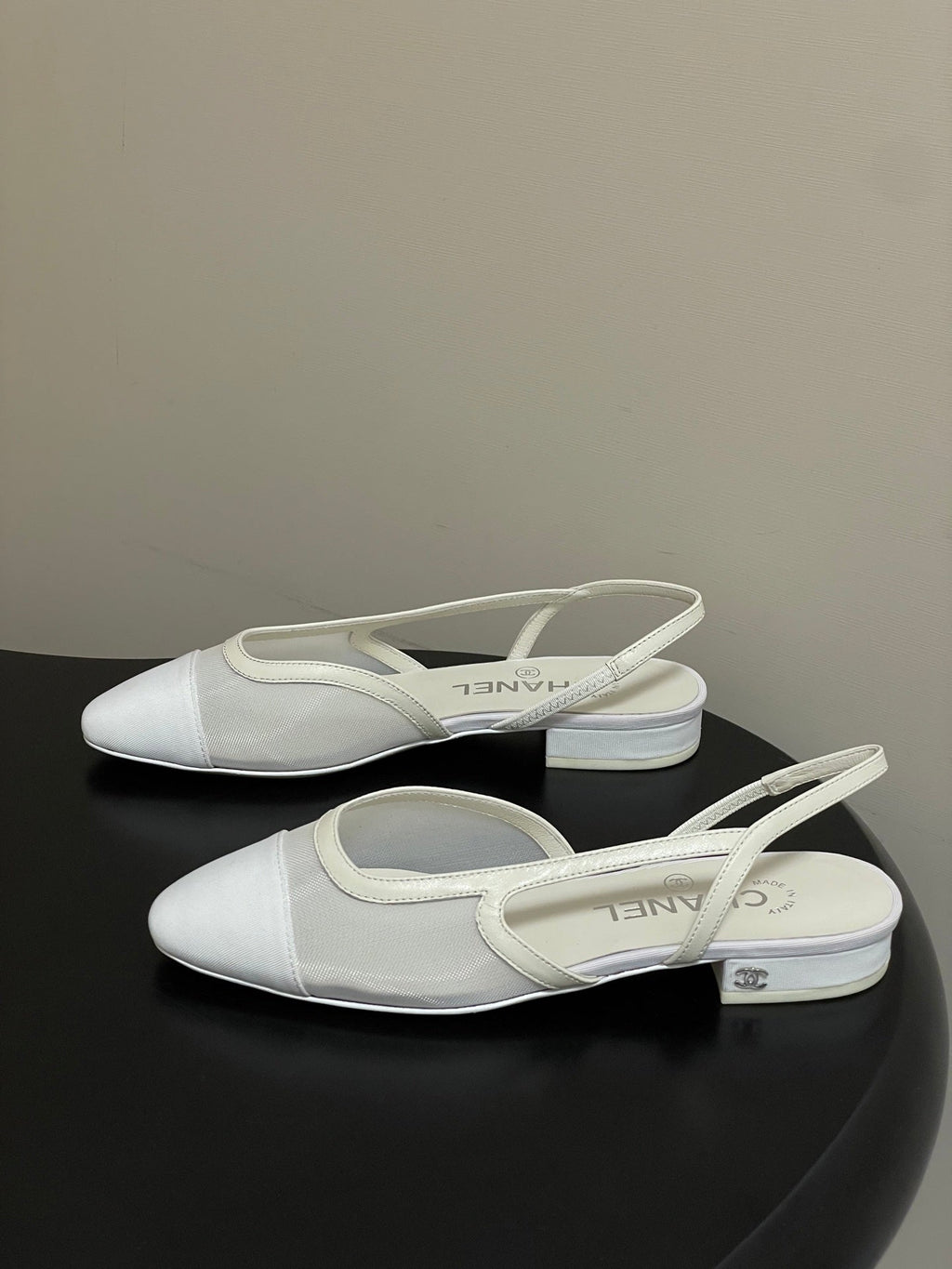 CC 26s Slingback White Mesh Fabric Sheepskin 649449