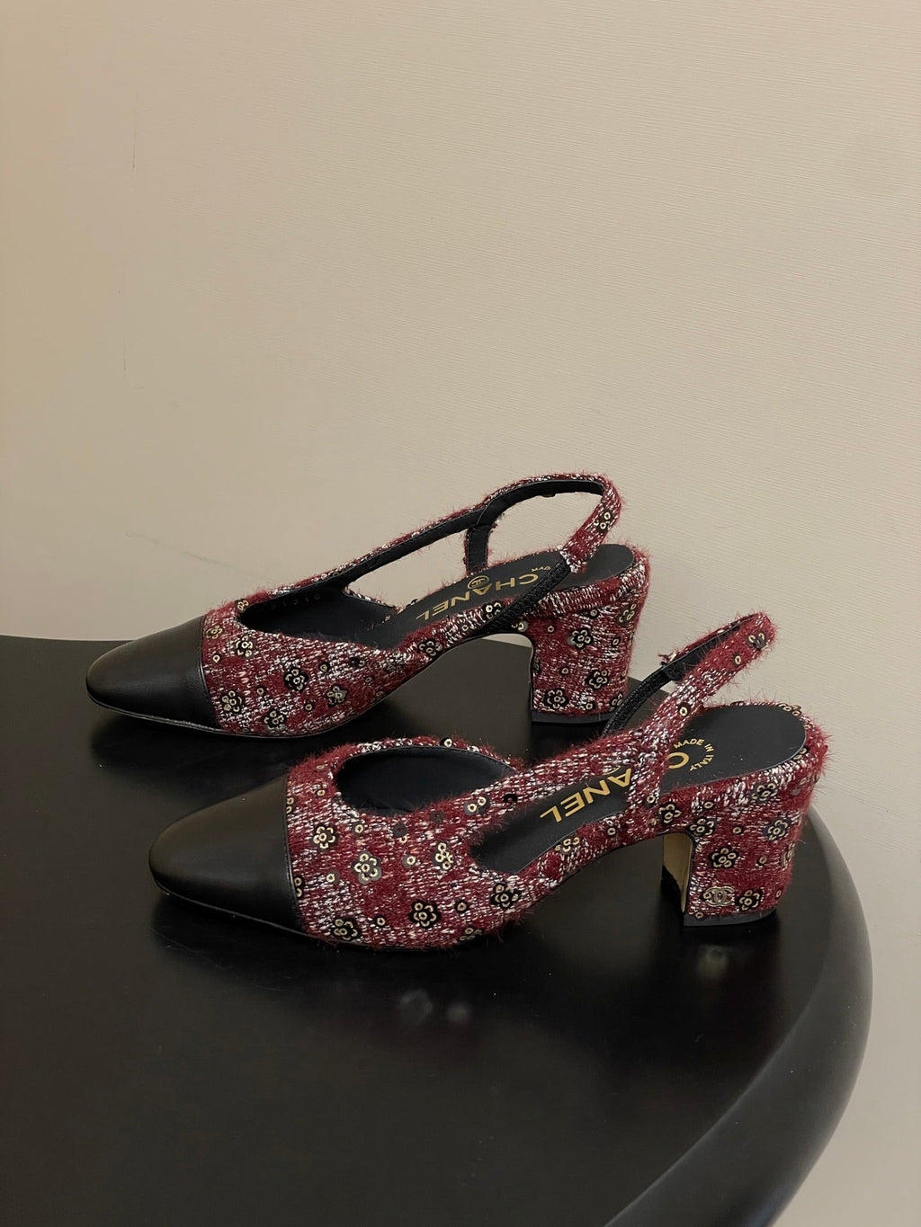 CC 26s Slingback 65 Dark Red Black Tweed Sheepskin 649423