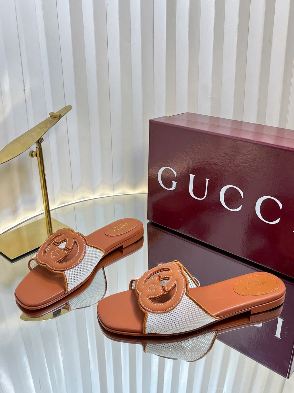 GC 25 Interlocking G Slide Sandal Brown Canvas Cowhide 294645