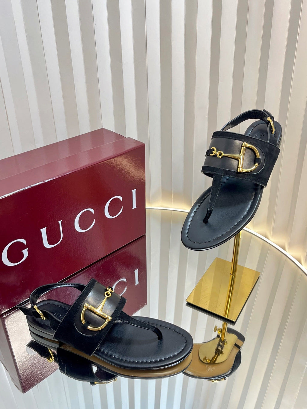 GC 25 Thong Sandal Black Suede Sheepskin 294660