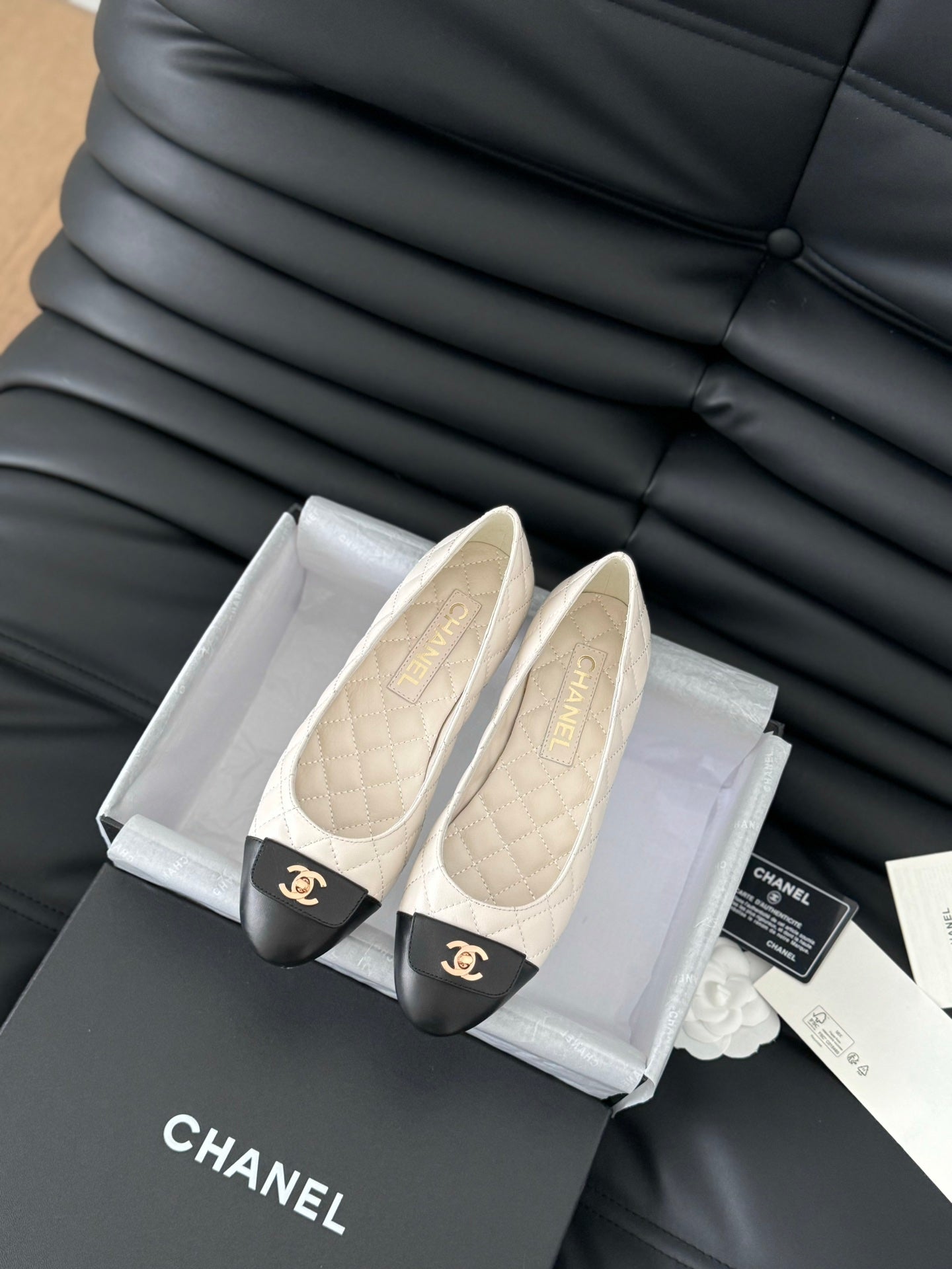 cc classic ballet flat white quilted calfskin