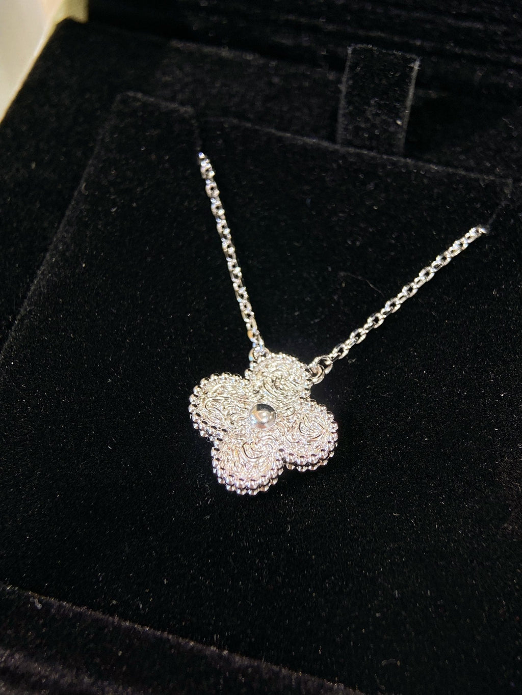 VCA Clover Vintage The Lava Foil Necklace