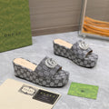 HIGH WEDGE PLATFORM WITH DOUBLE G IN GRAY CANVAS