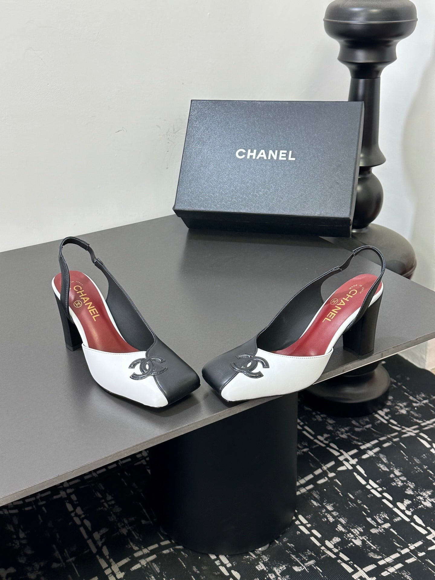 CC 2026 Slingback 75 Black White Cowhide 668139